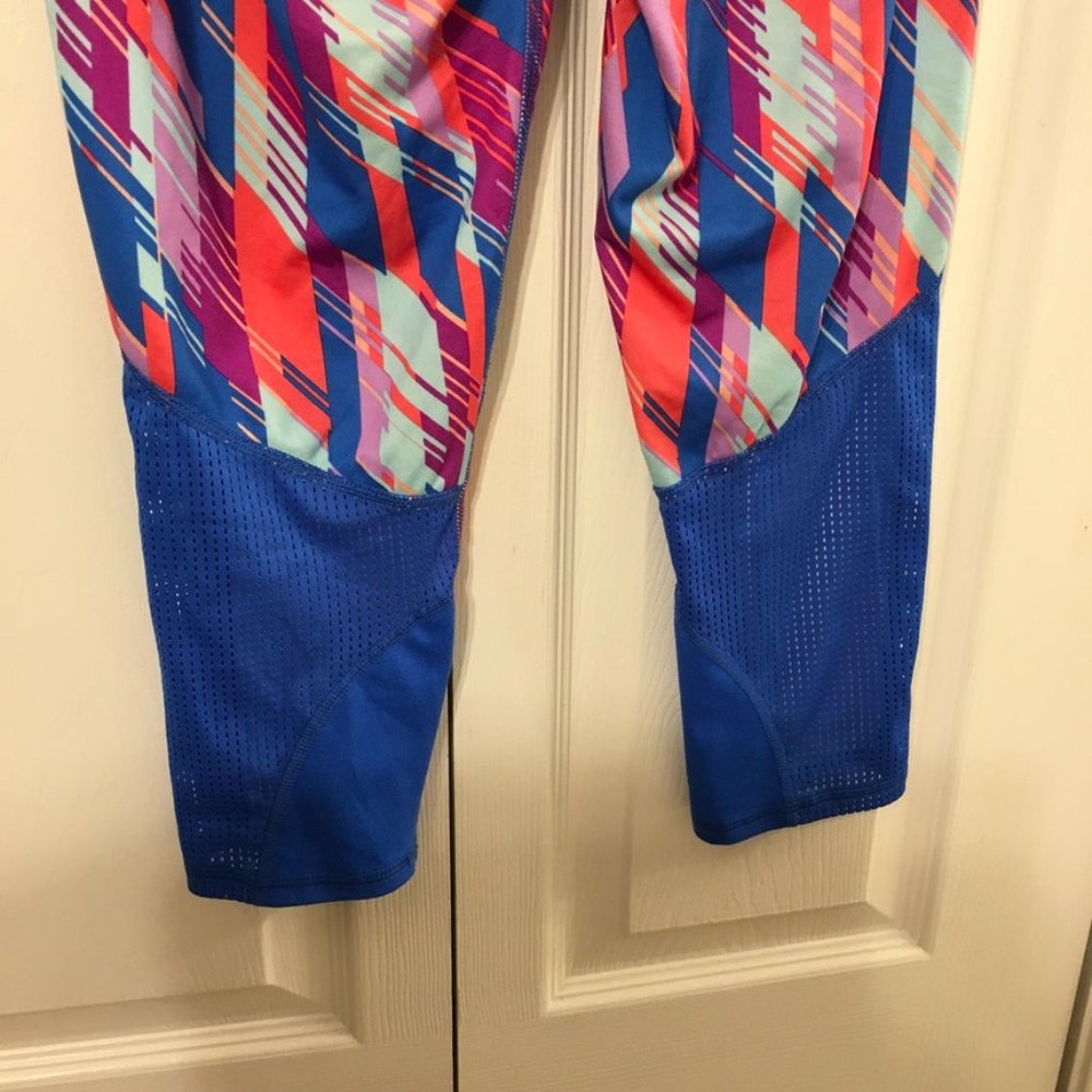 Girls Athletic Works Capri Legging's - Picture 3 of 5